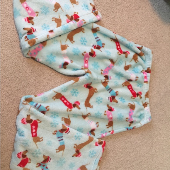 *Fuzzy* women’s pajama pants - Picture 2 of 5